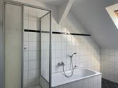 Wanne und Dusche - 