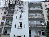 Balkone auf der Hofseite - 3 Zimmer Dachgeschoßwohnung zum Kaufen in Chemnitz
