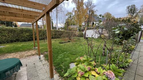 Garten mit Terrasse - 