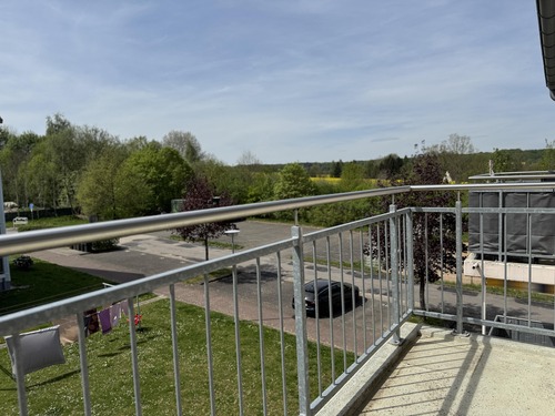 Blick vom Balkon - Etagenwohnung mit 33,00 m&sup2; in Hainichen zum Kaufen