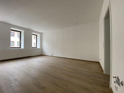 Wohn- und Küchenbereich - 3 Zimmer Erdgeschoßwohnung zur Miete in Mittweida
