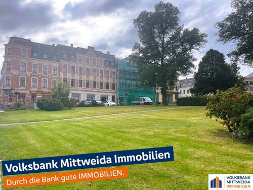 Grünanlage vor der Haustür - Großzügig Wohnen in hochwertig sanierter Etage im Zentrum von FalkensteinV.