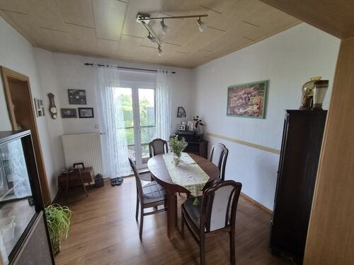 Esszimmer mit Zugang zur Terrasse - 