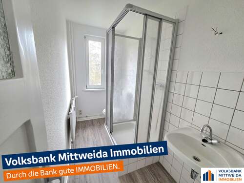 Tageslichtbad mit Dusche - 1-Zimmer-Wohnung mit Loggia in Chemnitz-Hilbersdorf!