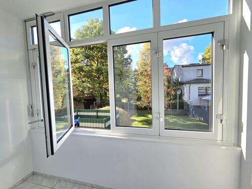 Balkon/ Loggia - 3 Zimmer Erdgeschoßwohnung zur Miete in Chemnitz