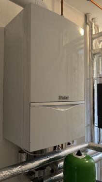 Brennwert- Gaszentralheizung - 