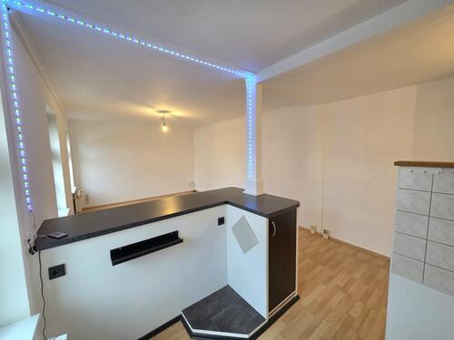 Küchentresen - 1 Zimmer Etagenwohnung in Chemnitz