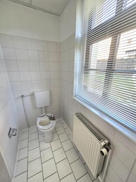 Kunden-Personal-WC - 