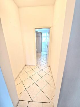 Vorraum zum Badezimmer - 