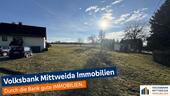 Grundstücksansicht - Großes Grundstück in ruhiger und sonniger Lage!
