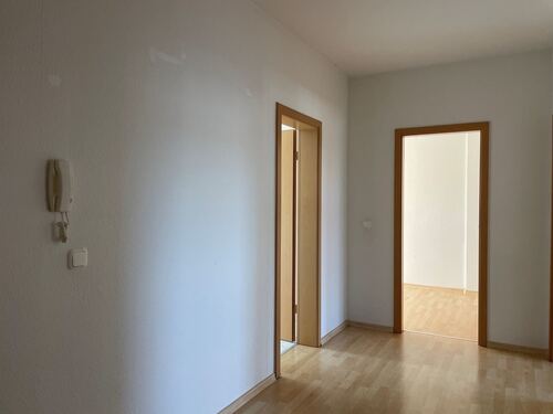 1. Flur - Dachgeschoßwohnung mit 78,33 m² in Chemnitz zum Kaufen