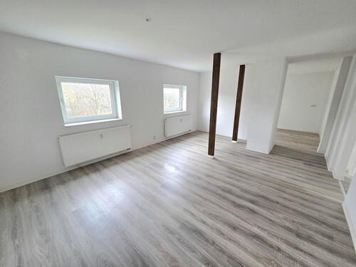 Wohnzimmer - 3 Zimmer Dachgeschoßwohnung in Chemnitz