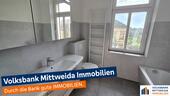 Tageslichtbad mit Badmöbel... - Exklusive 4-Zimmer-Wohnung im Herzen von Mittweida – Erstbezug nach Kernsanierung!