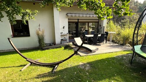 Terrasse mit Garten - Süd_Westseite - 6 Zimmer Zweifamilienhaus zum Kaufen in Penig