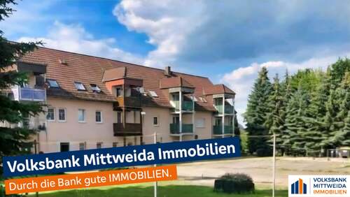 Hausansicht - 2-Zimmer-Wohnung mit Terrasse im Grünen!