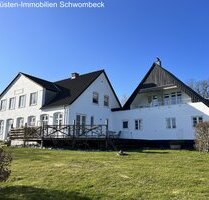 Schöner Resthof mit mehreren Wohneinheiten in zentraler Lage, mit Meerblick!! - Æroskøbing Fünen [Fyn]