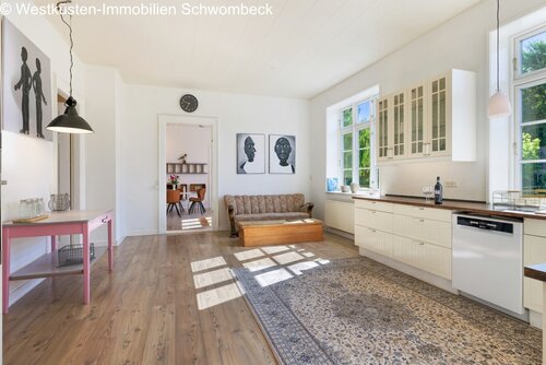 Zimmer mit off. Küche - 