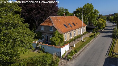 Luftbild - 14 Zimmer Bauernhaus, Landhaus zum Kaufen in Søby Ærø