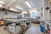 Große Küche / Nebengebäude - 