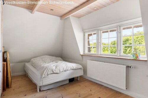 Schlafzimmer DG - 