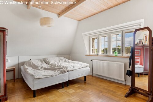Schlafzimmer DG - 