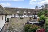 wunderschöner Innenhof - Wunderschöner Hof unter Reet bei Svendborg, in Alleinlage!