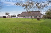 Charmantes Fachwerkensemble mit authentischer Architektur und parkähnlichem Grundstück - 