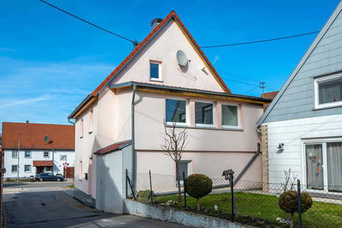 Außenansicht Bild 2 - 5 Zimmer Einfamilienhaus zur Miete in Laichingen / Feldstetten