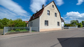 Außenansicht Bild 2 - 8 Zimmer Zweifamilienhaus zum Kaufen in Neu-Ulm / Pfuhl