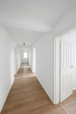 Flur - 1 Zimmer Dachgeschoßwohnung in Ulm