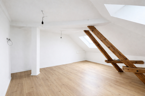 Zimmer Nr. 3 Bild 3 - 1 Zimmer Dachgeschoßwohnung zur Miete in Ulm