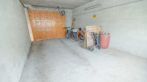 Garage - 