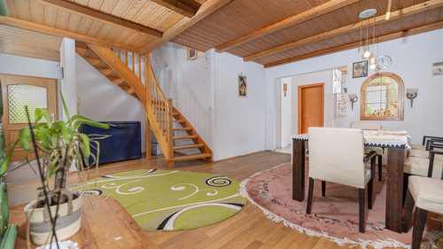 Essdiele - Maisonette Wohnung mit großzügigen Garten