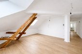 Zimmer Nr. 3 Bild 4 - 1 Zimmer Dachgeschoßwohnung zur Miete in Ulm