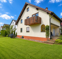 Wohnen auf zwei Etagen mit großzügigen Garten - Ulm / Gögglingen Wohnen auf zwei Etagen mit großzügigen Garten - Ulm / Gögglingen