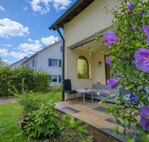 Wohnen auf zwei Etagen mit großzügigen Garten - Ulm / Gögglingen