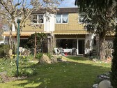 Gartenansicht - Kleines Haus in ruhiger Lage mit wunderschönem Garten in Rudow