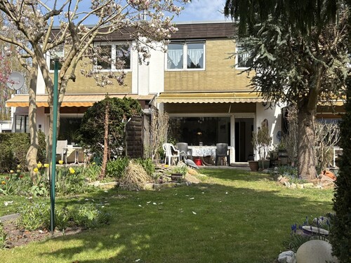 Gartenansicht - Kleines Haus in ruhiger Lage mit wunderschönem Garten in Rudow