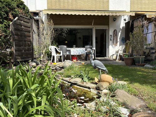 Terrasse mit Teich - 