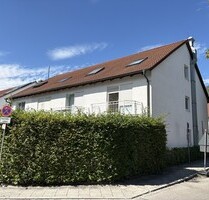 Gepflegtes Reihenendhaus mit 2 TG-Stellplätzen in Unterföhring, sofort frei