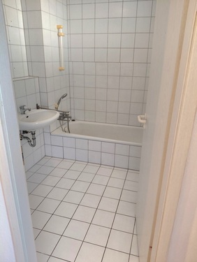 Badezimmer - 2- Zimmerwohnung mit 60,00 m&sup2; in Schwetzingen zum Kaufen