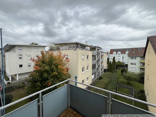Blick vom Balkon-WZ - Etagenwohnung mit 53,00 m&sup2; in Heilbronn zum Kaufen