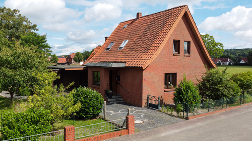 Drohnenbild - Seitenansicht - 6 Zimmer Einfamilienhaus zum Kaufen in Lemförde