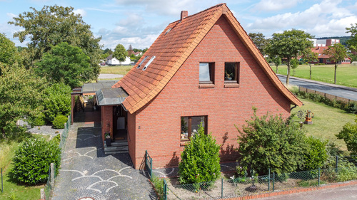 Vorderseite - Titel - 6 Zimmer Einfamilienhaus zum Kaufen in Lemförde