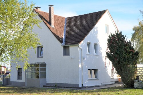 Hinteransicht - Ideal für Großfamilien! Gepflegtes 2 Familienhaus mit großem Grundstück ca. 2000 m²