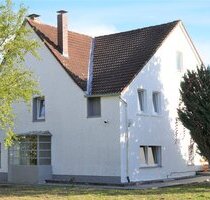 Ideal für Großfamilien! Gepflegtes 2 Familienhaus mit großem Grundstück ca. 2000 m² - Lage