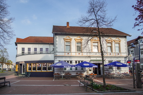 Seitenansicht Gaststätte und Frisörsalon - Top Geldanlage! Vielseitig nutzbares Anlageobjekt mit Potenzial in Fußgängerzone