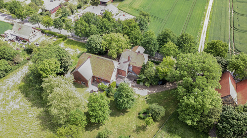 Drohnenansicht - 10 Zimmer Einfamilienhaus in Petershagen OT Schlüsselburg