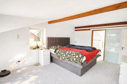 Schlafzimmer mit Bad en Suite - 