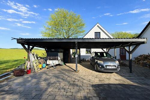 Doppelcarport - 4 Zimmer Einfamilienhaus in Damendorf